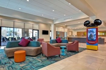 Home2 Suites by Hilton Orlando at  FLAMINGO CROSSINGS Town Center