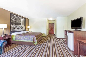 Super 8 by Wyndham Hull Street Midlothian/Richmond Area