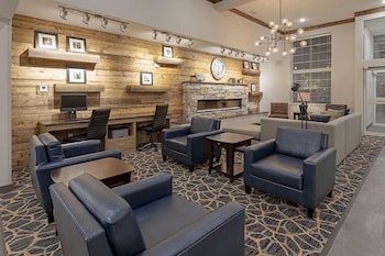 Grandstay Hotel And Suites