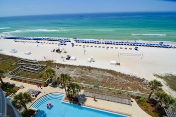 Aqua Resort by Panhandle Getaways