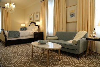 Sydney Boutique Inn & Suites