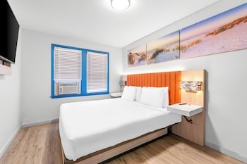 Buttercup Suites