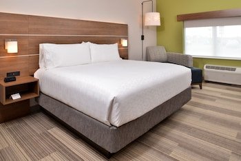 Holiday Inn Express & Suites Moundsville
