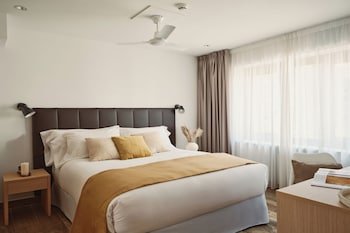 Ronces Hostel