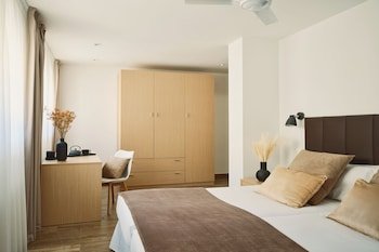 Ronces Hostel
