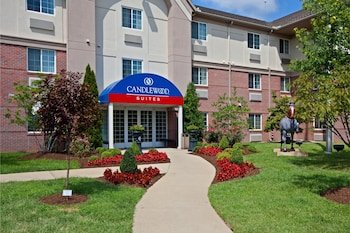 Candlewood Suites Louisville Airport