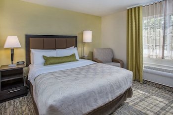 Candlewood Suites Louisville Airport