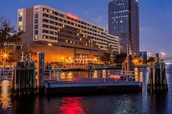 Sheraton Norfolk Waterside