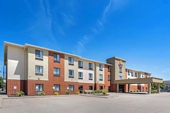 Comfort Suites