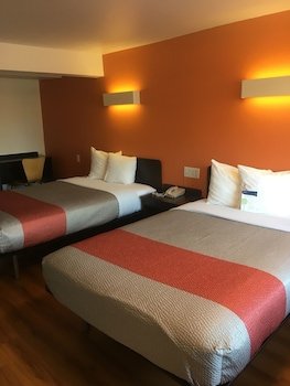 Motel 6 Bremerton