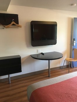 Motel 6 Bremerton