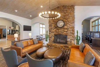 Best Western Plus CottonTree Inn