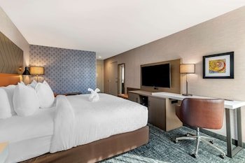 Clarion Inn Hotel