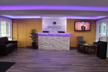 Westbridge Inn & Suites