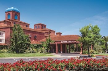 DoubleTree by Hilton Hotel Sonoma Wine Country