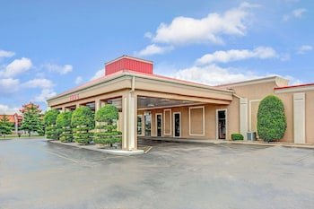 Ramada by Wyndham Murfreesboro
