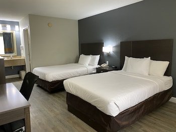 Baymont by Wyndham Wilmington
