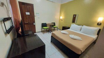 Coron Vista Lodge