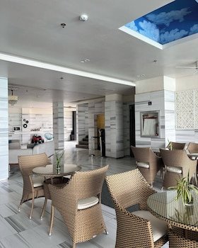Cube9 Resort and Spa