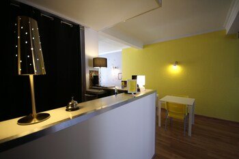 Little Lodge Hotel