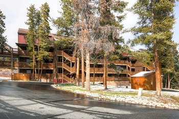 Tyra I Condominiums