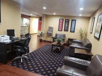 Baymont Inn and Suites Southfield/Detroit