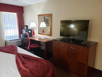 Baymont Inn and Suites Southfield/Detroit