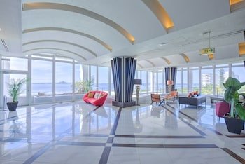Royal View Hotel Churaumi