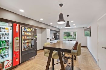 Extended Stay America Premier Suites Oakland Alameda