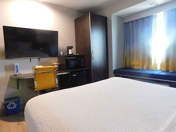 Microtel Inn & Suites by Wyndham Wheeling at The Highlands