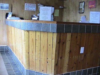 Shore Point Motel