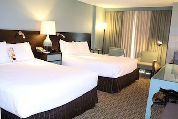 Crowne Plaza Chicago O'Hare Hotel & Conference Center