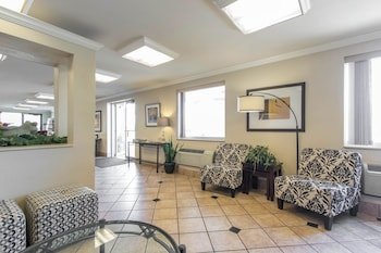 Econo Lodge Inn & Suites Joplin