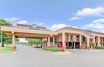 Days Inn by Wyndham Wilson