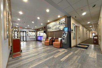 Super 8 by Wyndham Uniontown PA