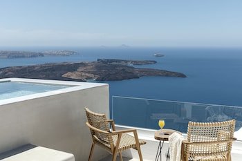 Kaleidoscope Imerovigli Suites