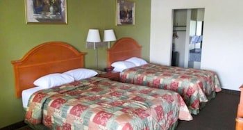 Motel 6 Livingston TX