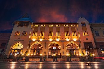 Komlo Hotel