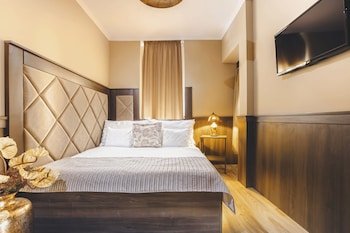 Komlo Hotel