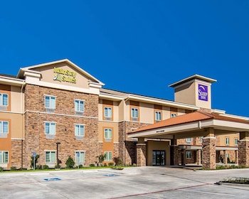 MainStay Suites
