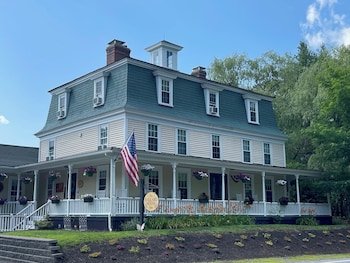 The Ballard House Inn