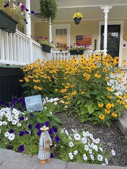 The Ballard House Inn