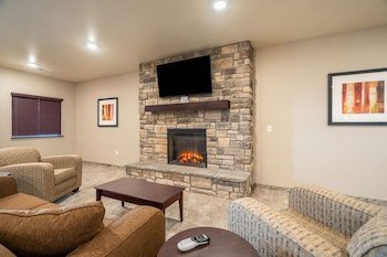 Cobblestone Hotel & Suites - Cozad