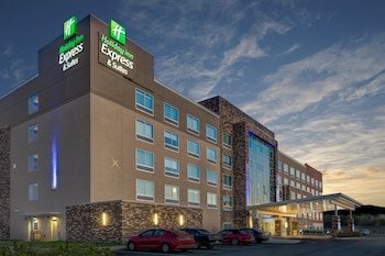 Holiday Inn Express and Suites Indianapolis NE - Noblesville