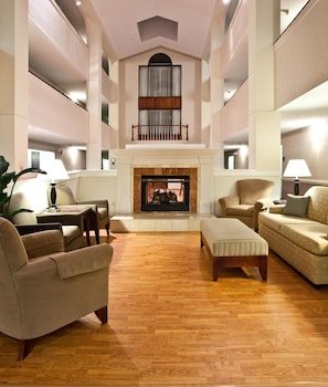 Holiday Inn Express & Suites Milton East I-10