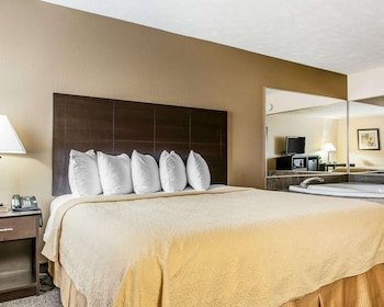 Quality Inn & Suites Conference Center
