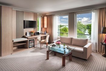 Landmark Creek Hotel & Spa