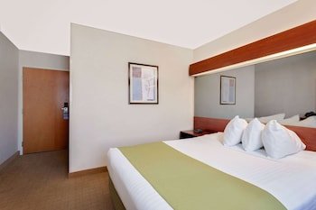 Microtel Inn & Suites by Wyndham Wellsville