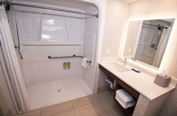 Holiday Inn Express & Suites Hinton