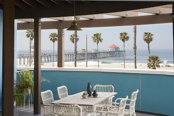 Kimpton Shorebreak Resort